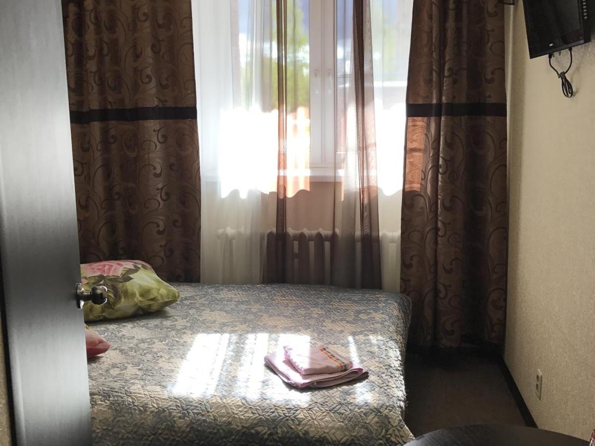 Гостиница альфа киров. Уютные номера в гостинице. Гостиница спутник вологда. Гостиница фото жиздра. Гостиничная 5 1 киров.