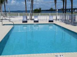 The 6 Best Hotels Near Bahia Honda State Park Little Torch Key Usa Captain Pips At Knights Key Inn