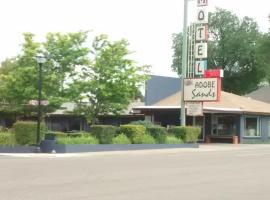 Adobe Sands Motel