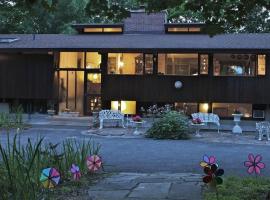 The Best Available Hotels Places To Stay Near Stockbridge Ma Most Booked Hotels In Stockbridge The Past Month