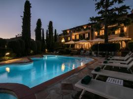 Relais Santa Chiara Hotel