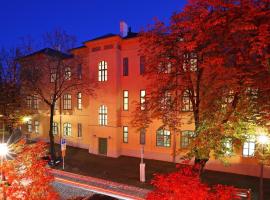 Ipoly Residence - Executive Hotel Suites