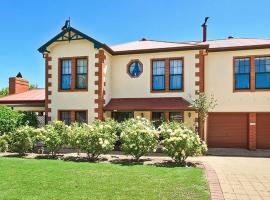 Wine and Roses Bed and Breakfast