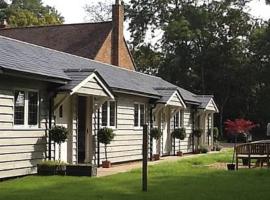 The 6 Best Hotels Near Le Manoir Aux Quat Saisons Uk Booking Garden Cottage Bed And Breakfast