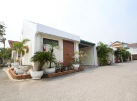 The Best Ang Province Hotels Where To Stay In And Around Bualuang Hotel Ang