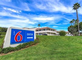 Motel 6 Carlsbad Beach