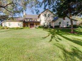 The Best Available Hotels Places To Stay Near Luckenbach Tx The River House