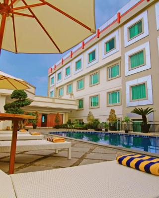 Rocky Plaza Hotel Padang