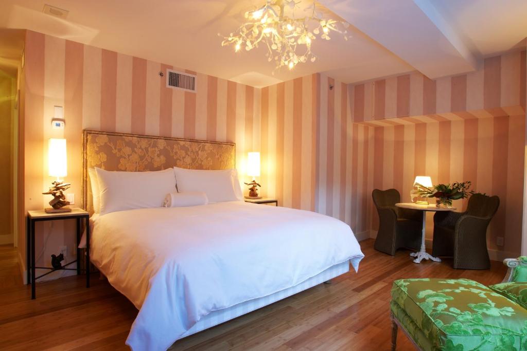 Gallery image of this property