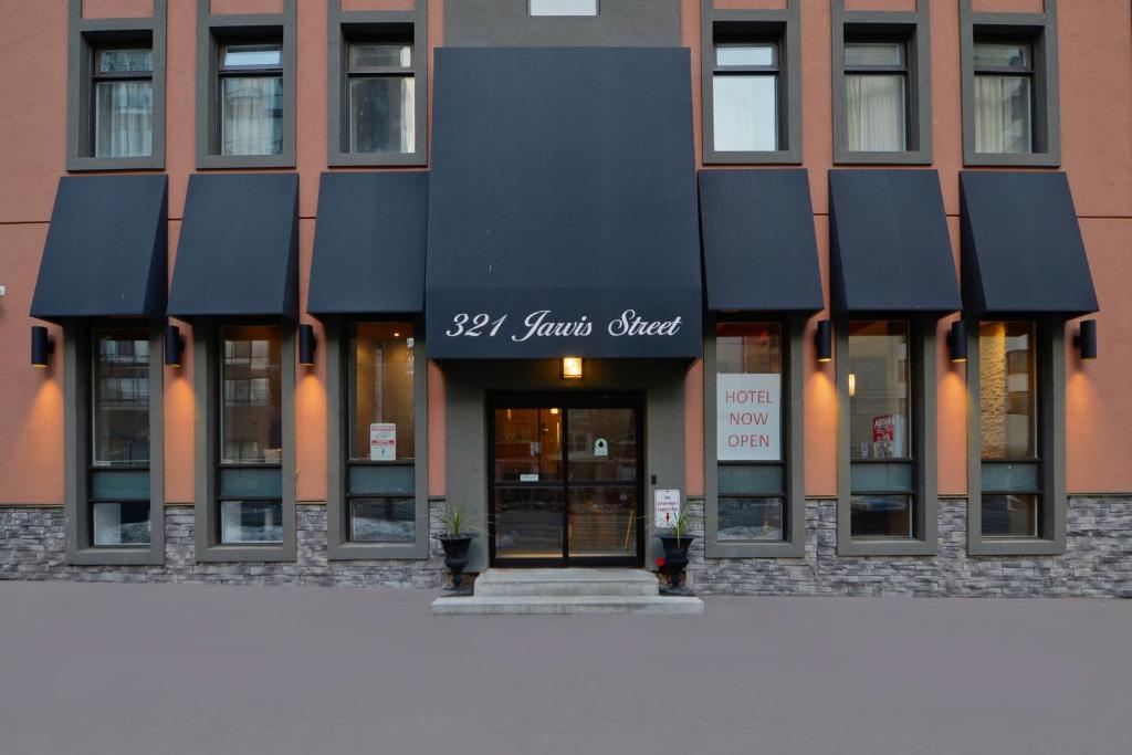 Gallery image of this property