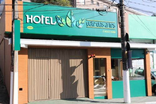 The 10 Best Hotel Rooms in Embu, Brazil | Booking.com