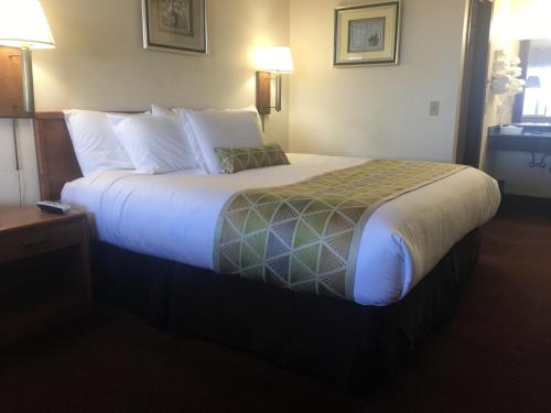 The 10 Best Motels in Brookings, USA | Booking.com