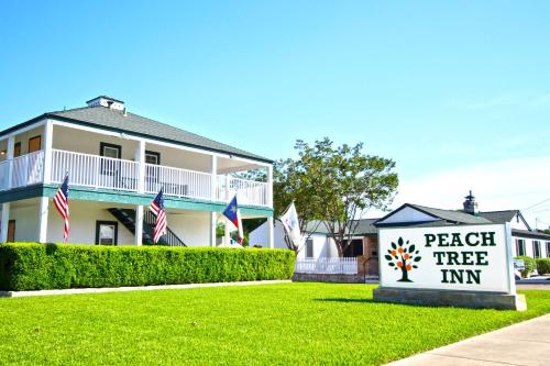 The 10 Best Texas Hill Country Pet Friendly Hotels That Peach Tree Inn Suites