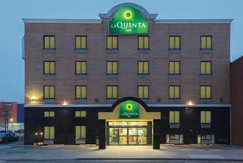 Die 10 Besten Hotels Mit Whirlpool In Queens Usa Booking Com