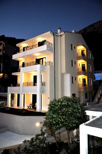 The 10 Best Makarska Riviera Boutique Hotels Design In It S Committed To Giving Guests A Positive Experience With Its Excellent Service And Great Value This Property Might Pay Booking Little More