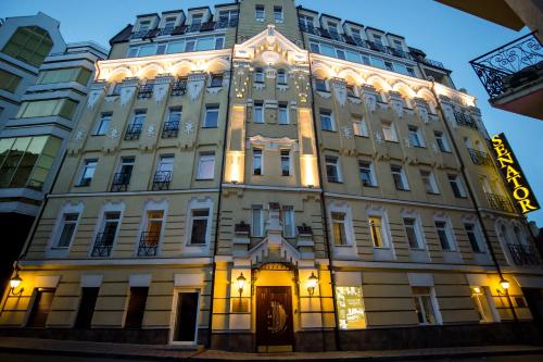The 10 Best Luxury Hotels In Kiev Ukraine Booking Luxury Hotels In Kiev Ukraine Senator Maidan