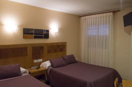Booking.com: Hotels in El Molar. Book your hotel now!