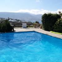Cozy cottage with shared pool at Marchello Beach