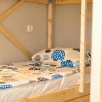 Hostel Aprel