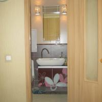 Apartment on Abdirova 25