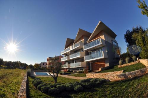 Marat Residence