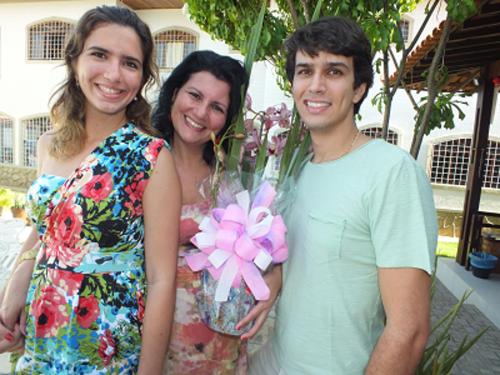 Clarissa, Neila e Fernando Torres
