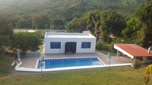 VILLA CAROLITA.