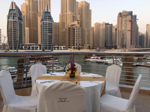 View overlooking Marina Promenade from the Pool & Restaurant Deck area.