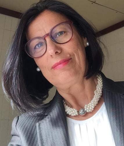 Aida Santos