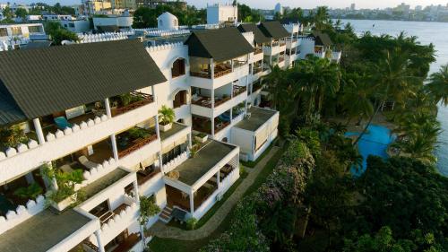Tamarind Village Apartments
