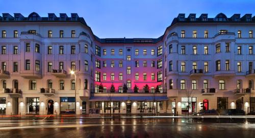 Lux Eleven Berlin-Miitte