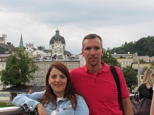 Alberta & Herman - a young couple who love travelling and meeting new people
