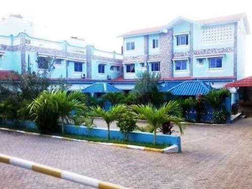 CHAMIACHI HOTEL AND APARTMENTS