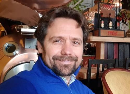 Hola soy Enrique, intentaré q tengas una buena estancia y disfrutes de Estepona