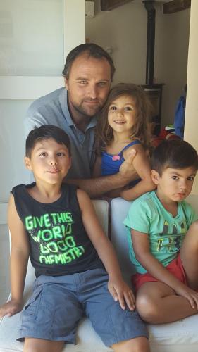 Philippe & ses 3 enfants : Giulia, Gaël & Antoine