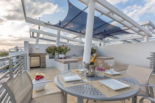 SBV Luxury Ocean Hotel Suites, Miami Beach, FL - Booking.com