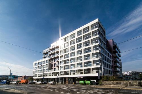 Diamond Apartments